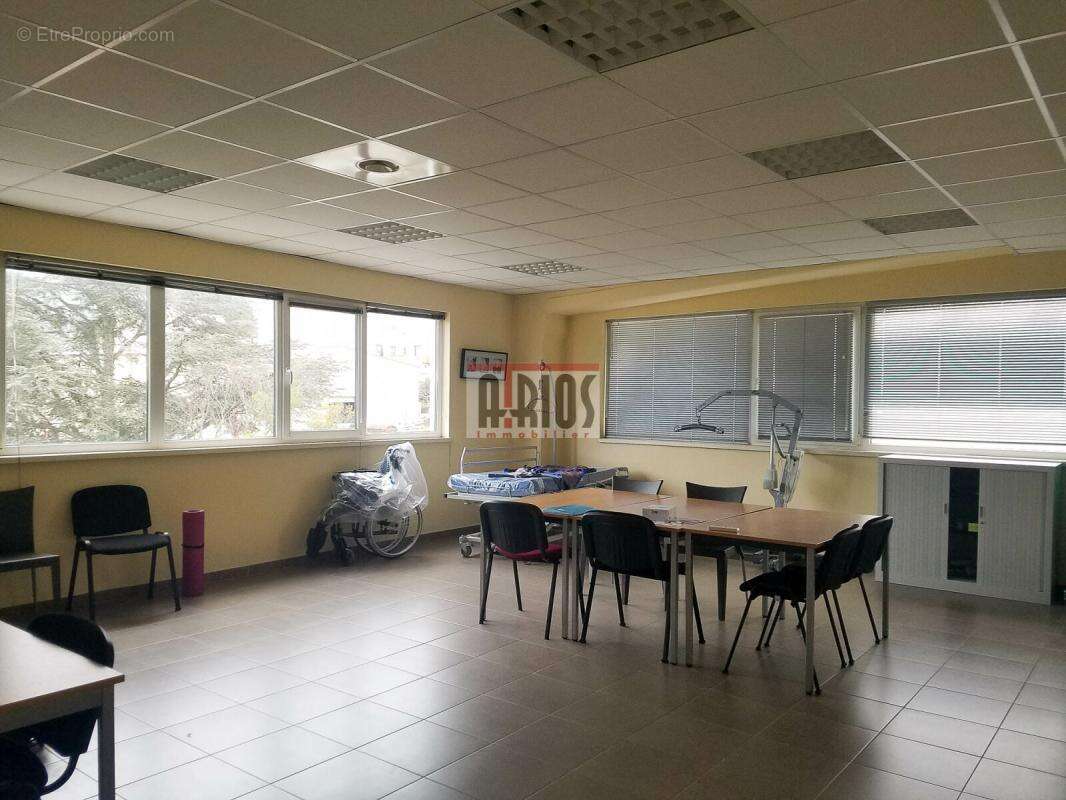 Commerce à LA SEYNE-SUR-MER