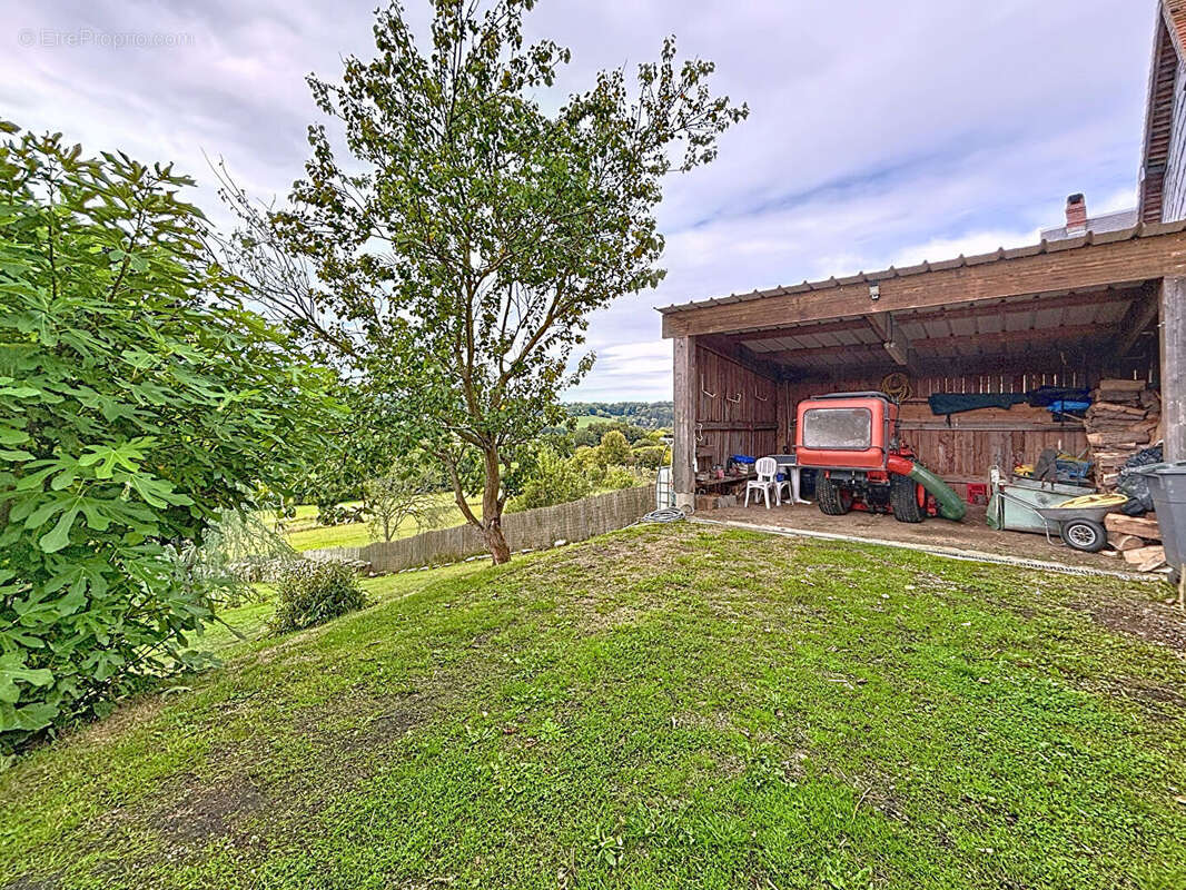 Maison à SAINT-CYR-DU-RONCERAY