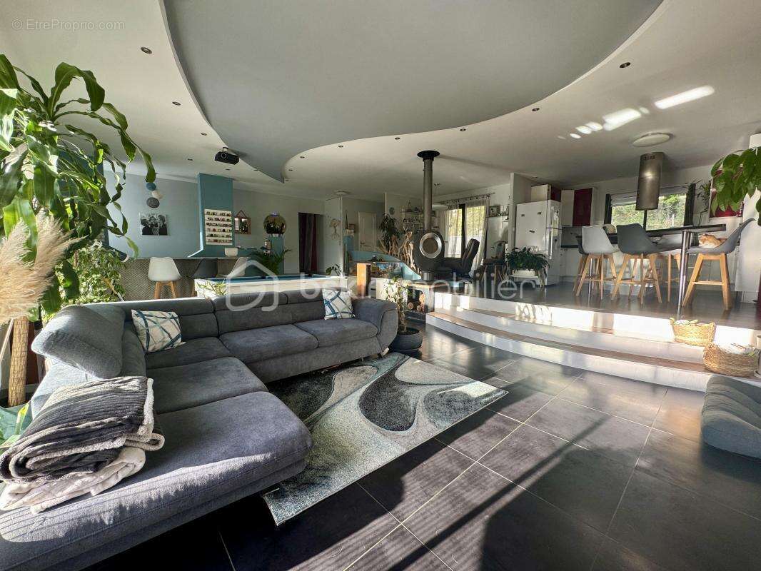 Maison à BELLESERRE