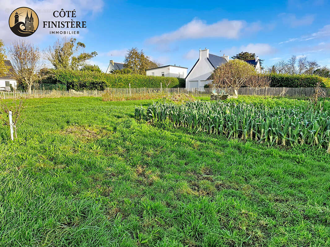 Terrain à LOCTUDY