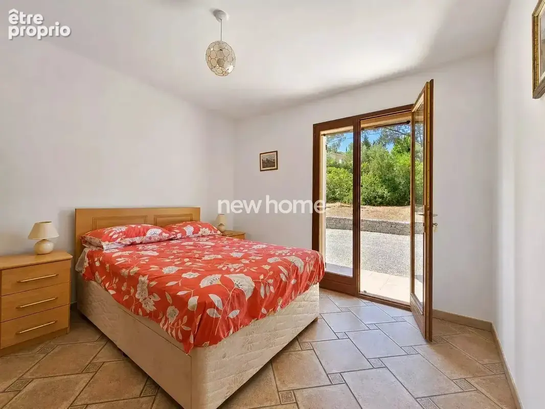 Lorgues – Villa de plain-pied 4 chambres avec piscine, à pied du village - photo 19