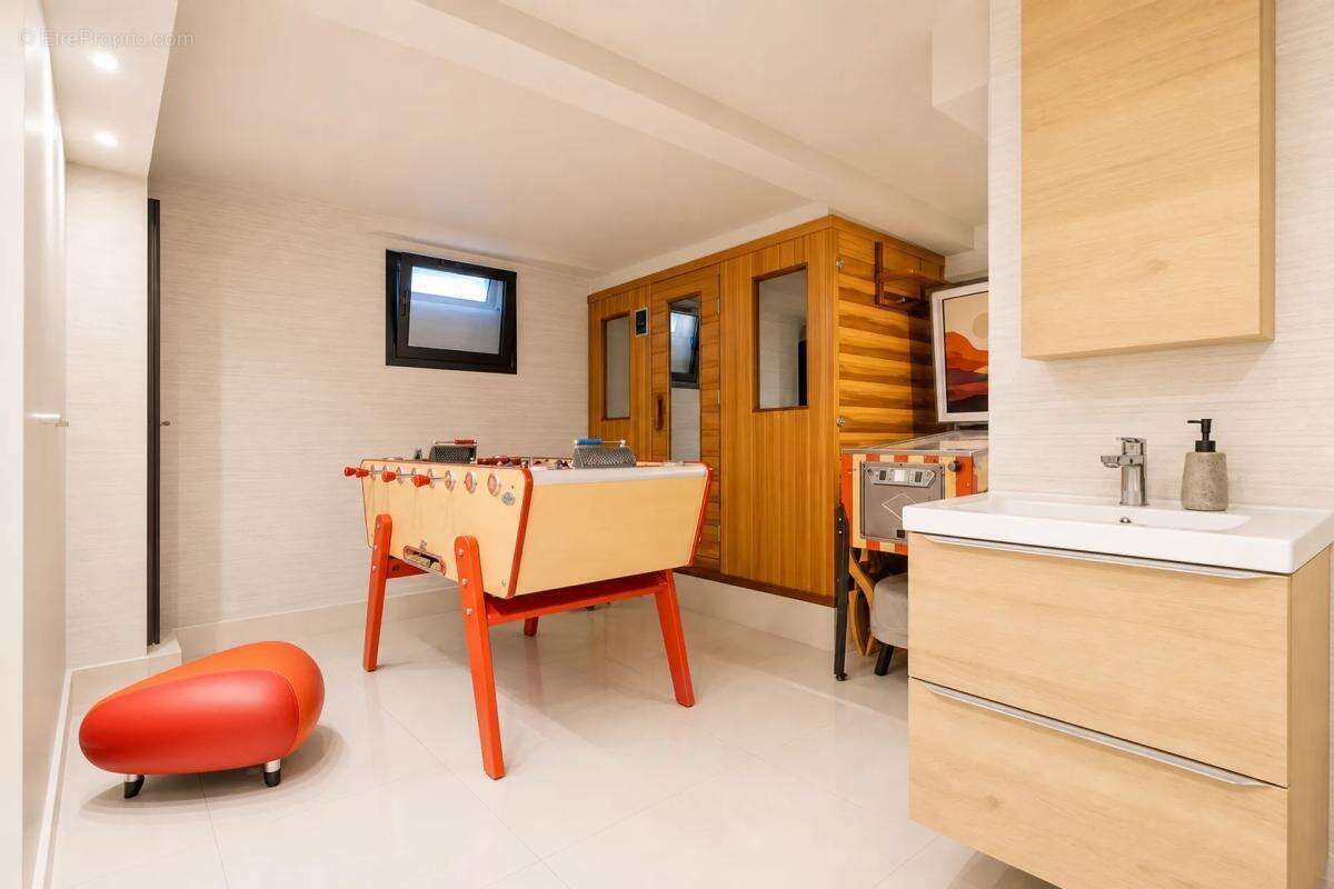 Maison de 7 pièces de 190 m² à Noyelles-lès-Seclin - photo 5