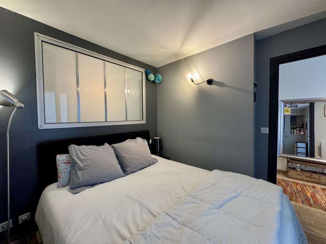 Appartement à PARIS-10E