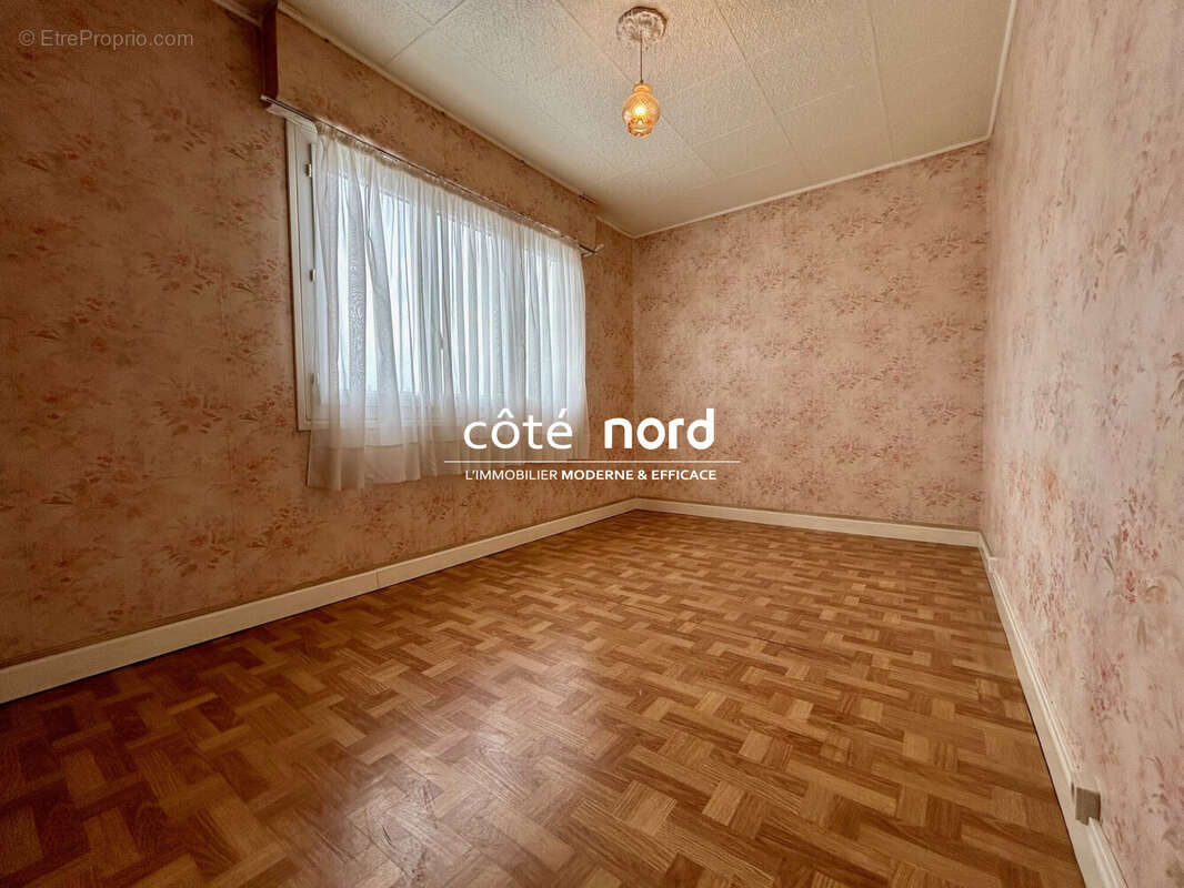 Maison à NEUVILLE-SAINT-REMY