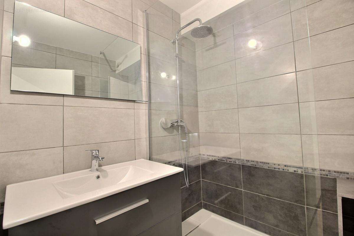 Appartement à LA ROCHETTE