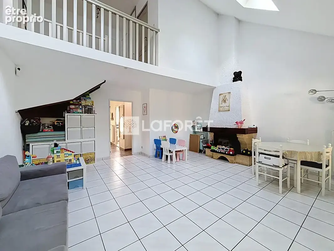 Savigny le temple : Maison 5 pièces - photo 2
