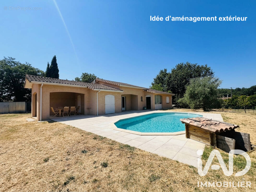 Photo 1 - Maison à CANALS