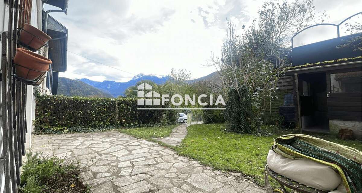 Maison à SAINT-PIERRE-DE-MESAGE