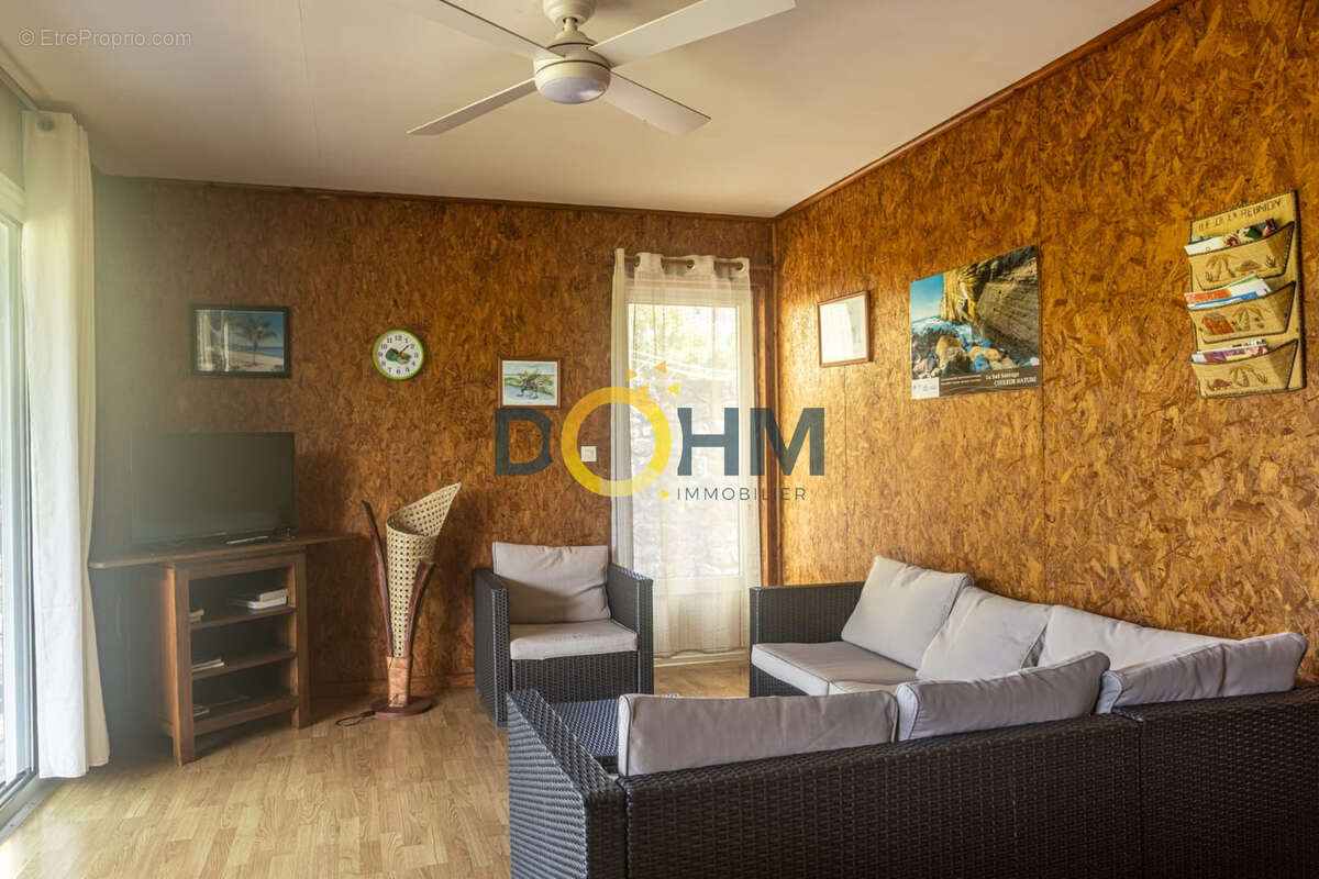 ENSEMBLE IMMOBILIER 2 chalets F3 et 2 studios sur 1850m2 de terrain avec piscine - photo 15