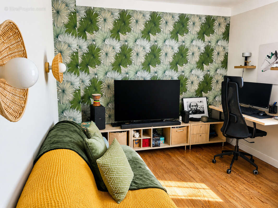 Maison familiale de 110 m2 rénovée avec espace bureau et dépendances à trignac - photo 5