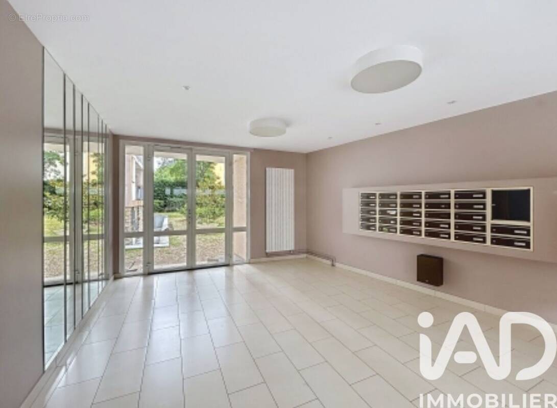 Photo 1 - Appartement à IVRY-SUR-SEINE