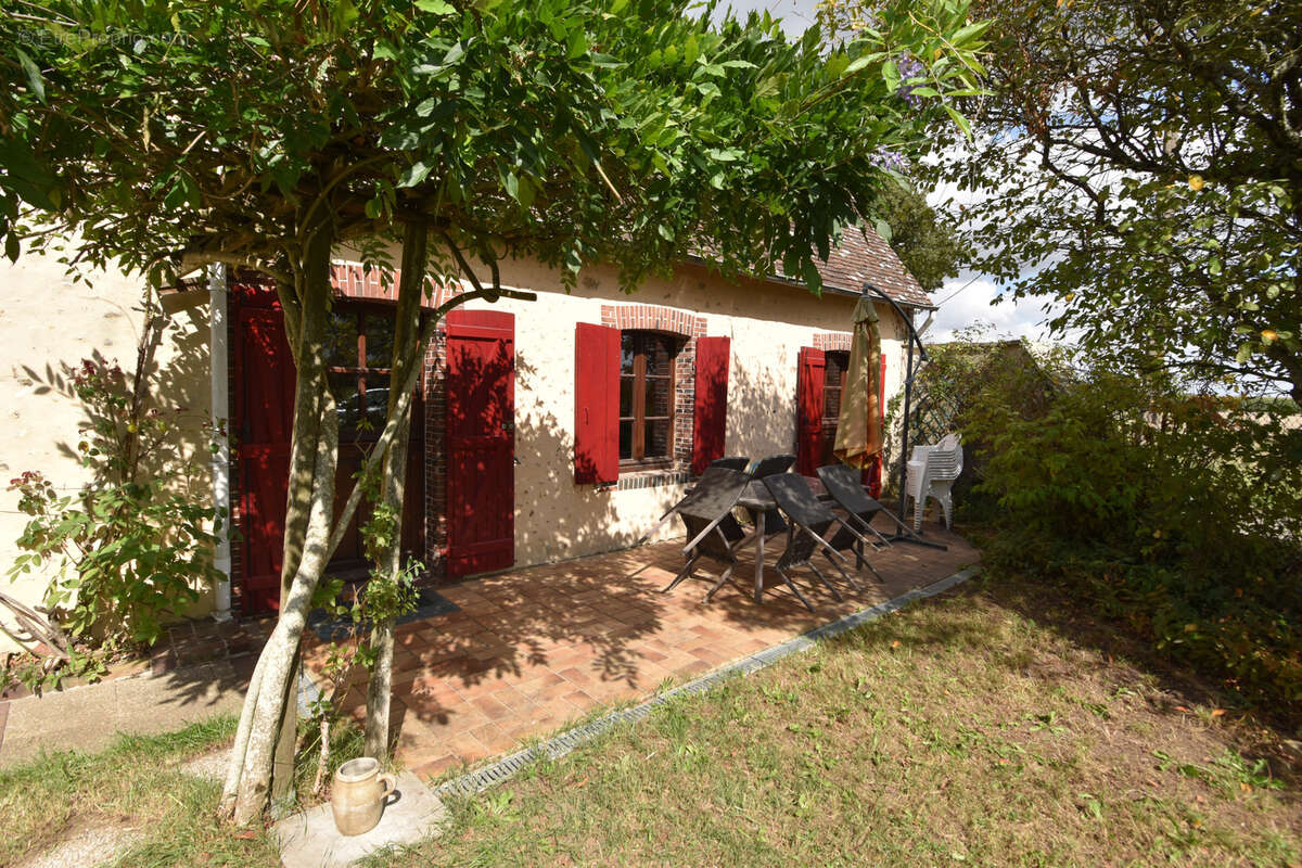 Maison à CHAMPROND-EN-GATINE