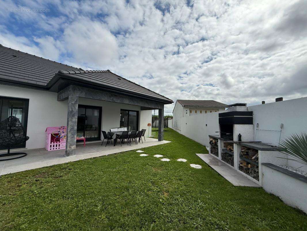 Maison à BOEIL-BEZING