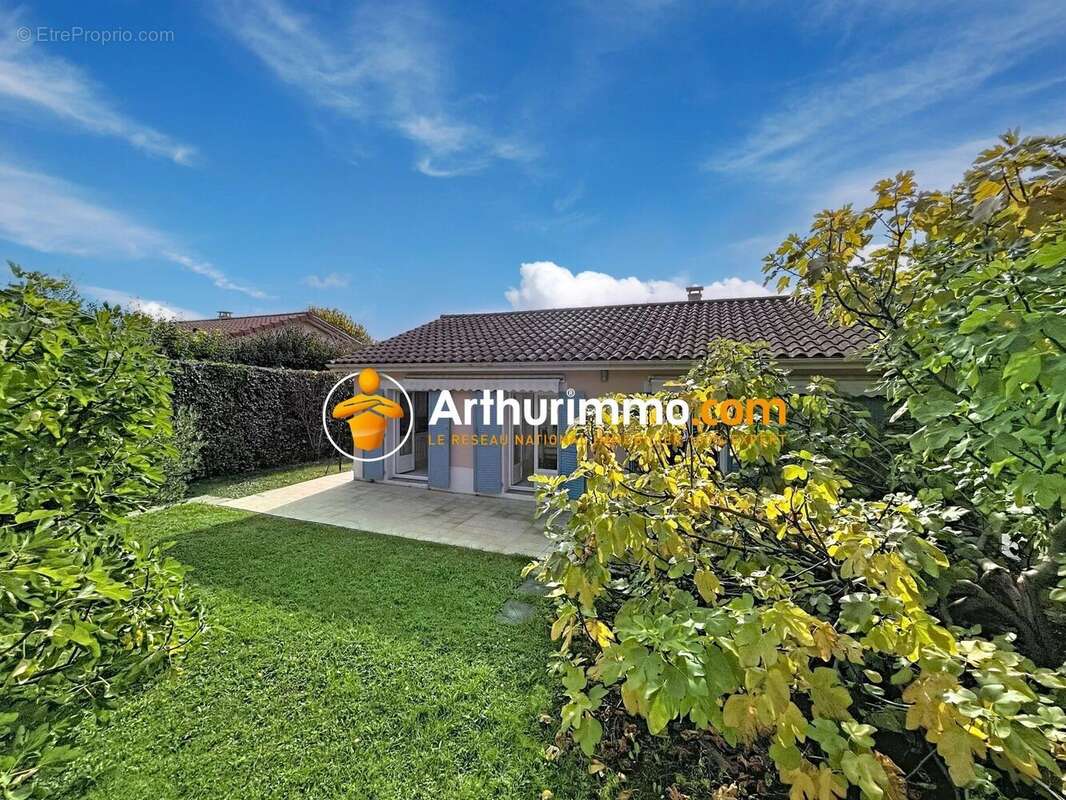 Maison à L&#039;ISLE-D&#039;ABEAU