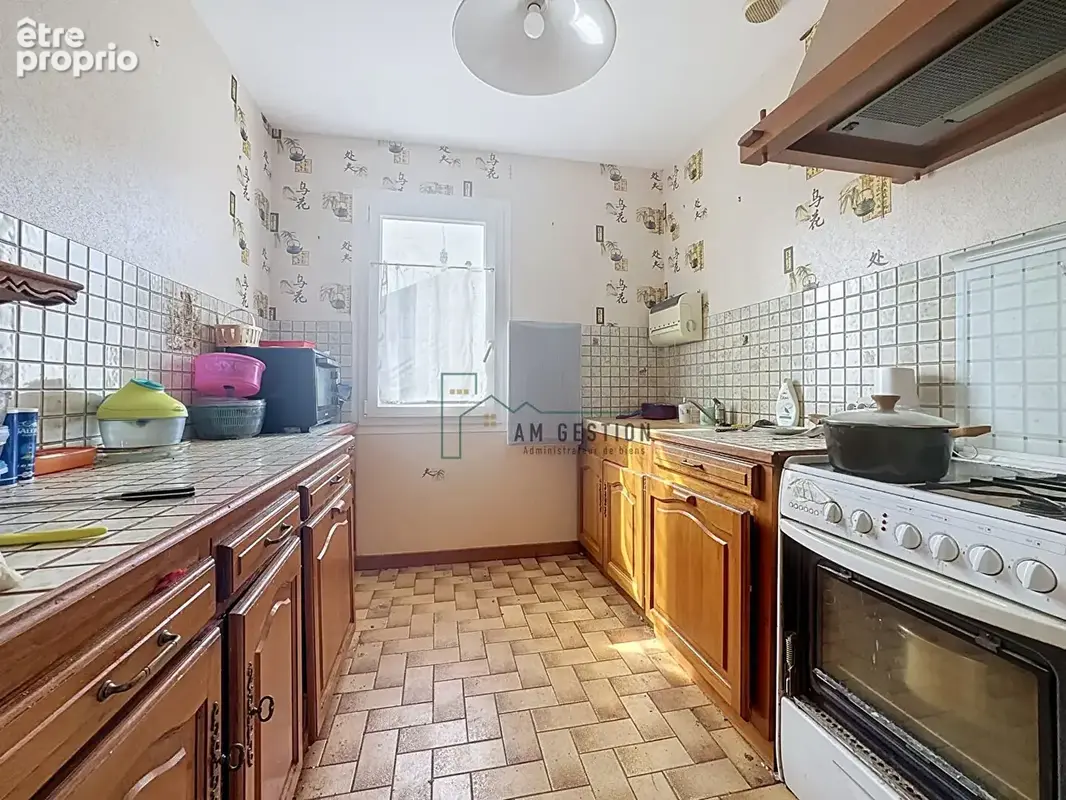 Maison de plain-pied avec jardin dans le centre de Bellac - photo 6
