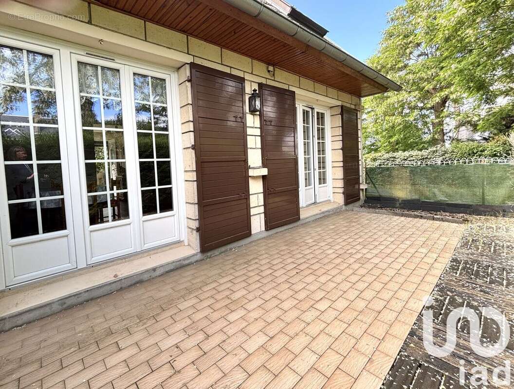 Photo 3 - Maison à FLEURINES