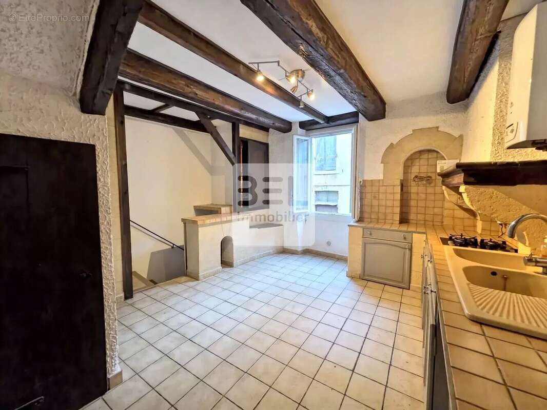 Maison à Bagnols-Sur-Ceze  - photo 2