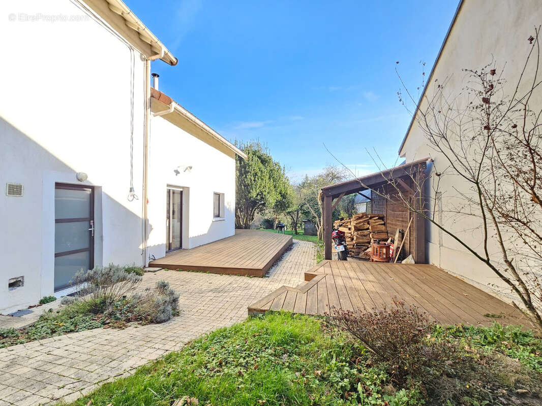 Maison à SAINT-GERMAIN-LES-ARPAJON
