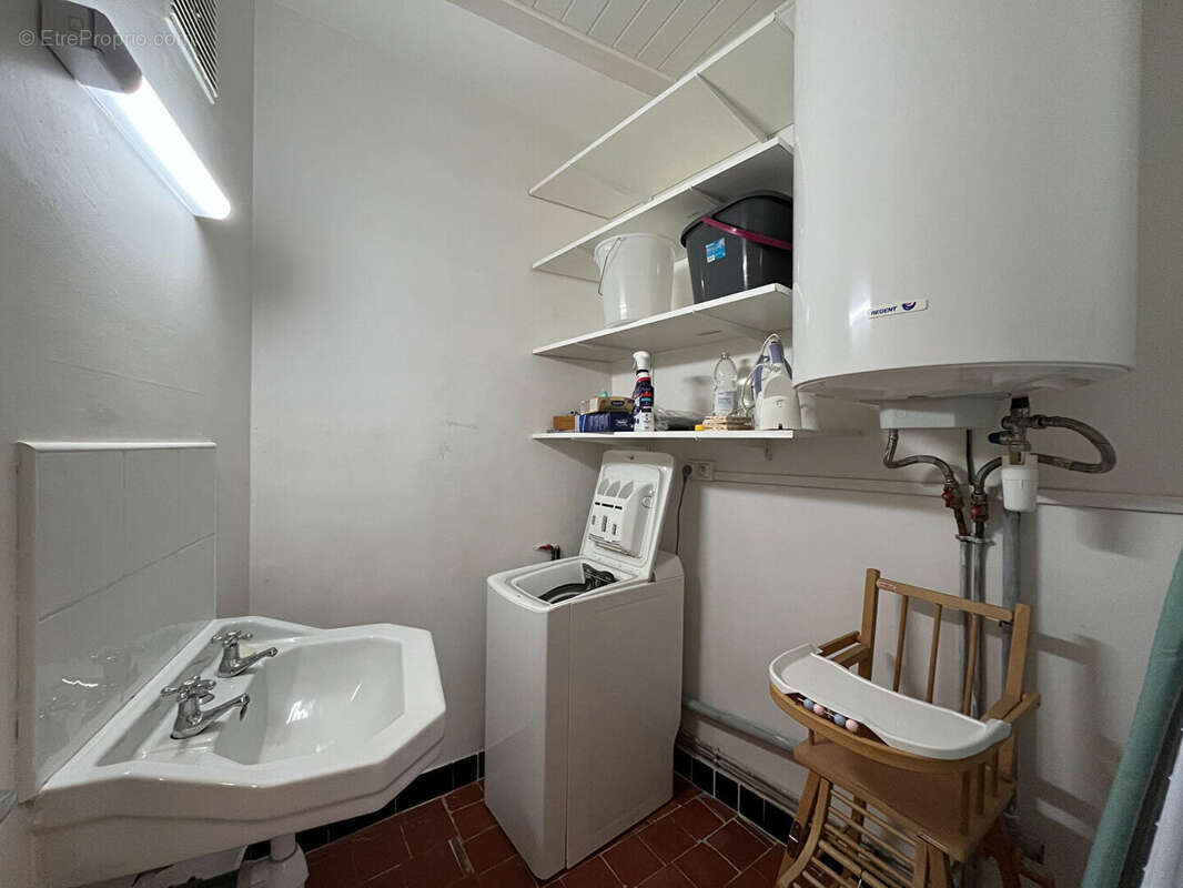 Appartement à L'ISLE-SUR-LA-SORGUE