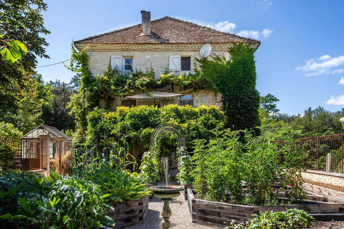 Maison à SAINTE-COLOMBE-DE-VILLENEUVE