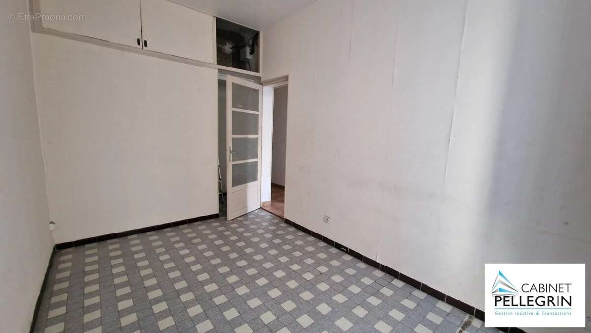 Appartement à MARSEILLE-3E