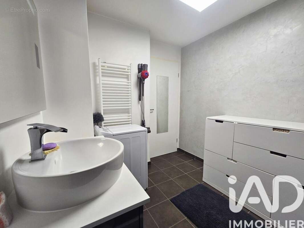 Appartement 59 m² à Athis-Mons  - photo 8