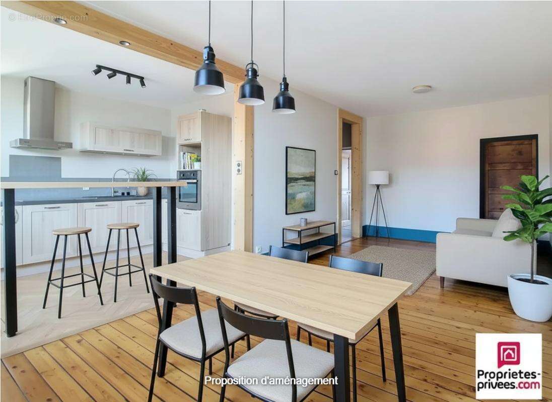 BELFORT - T3 rénové de 87 m² - Beaucoup de cachet - photo 2