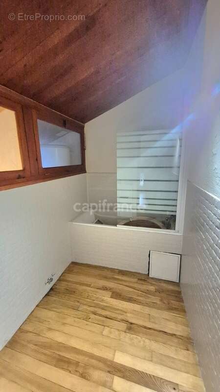 Maison à MONTREJEAU