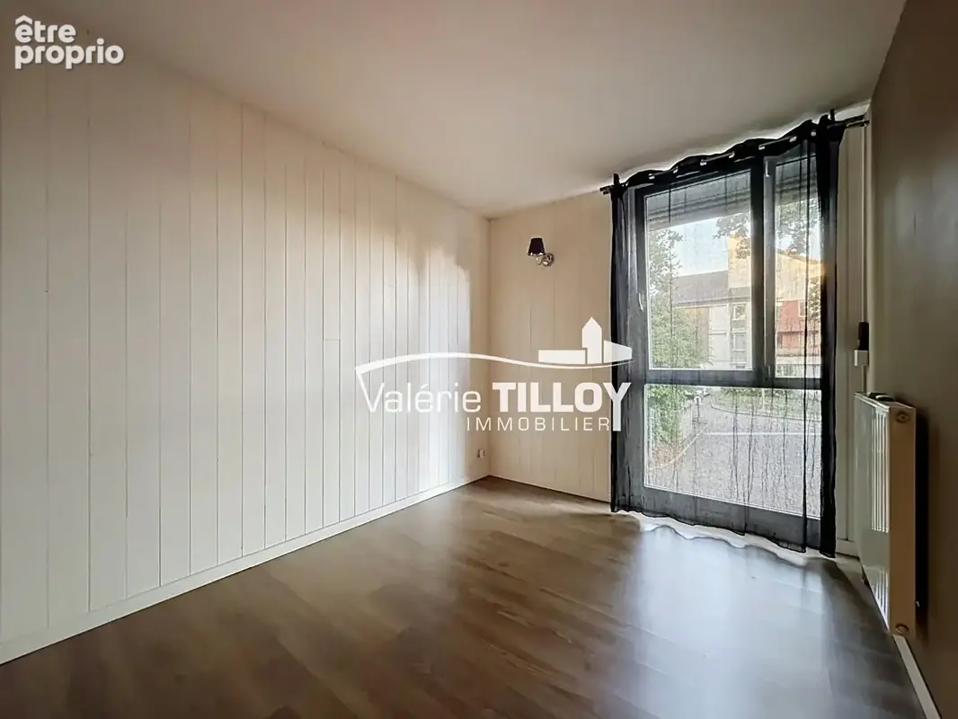 Bruz appartement de 77 m² en plein centre-ville avec 2 chambres terrasse de 18 m² sans vis-à-vis et garage - photo 6