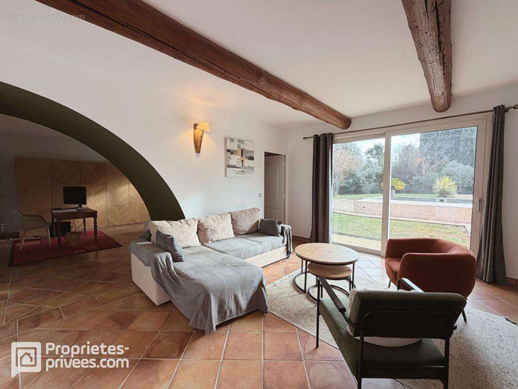 Mas entièrement rénové, 8 pièces, 308 m², ORANGE SUD - photo 8