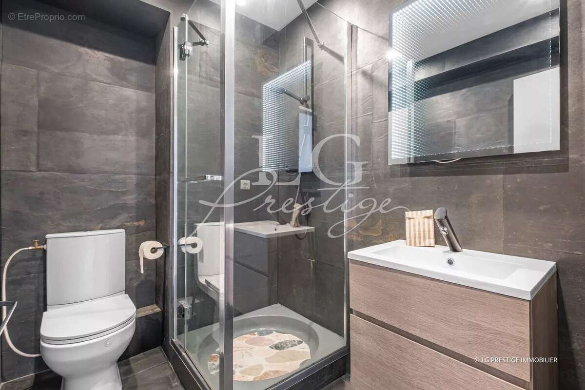 Appartement à MANDELIEU-LA-NAPOULE
