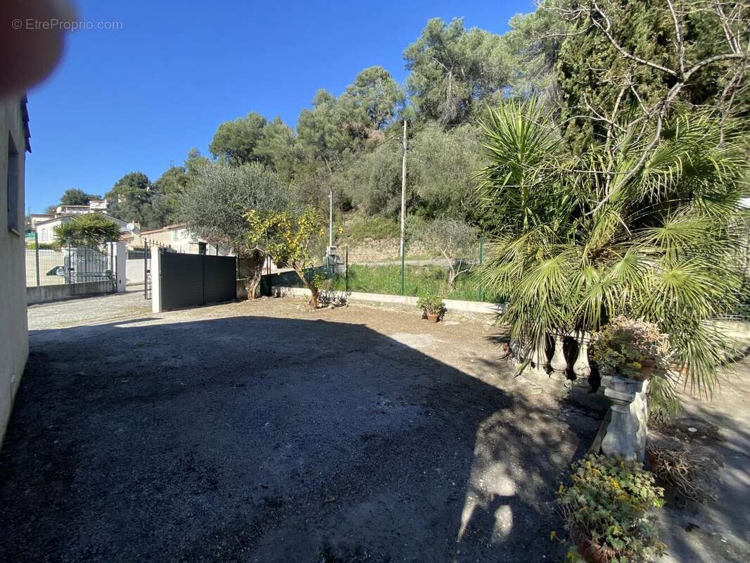 Maison à SAINT-MARTIN-DU-VAR