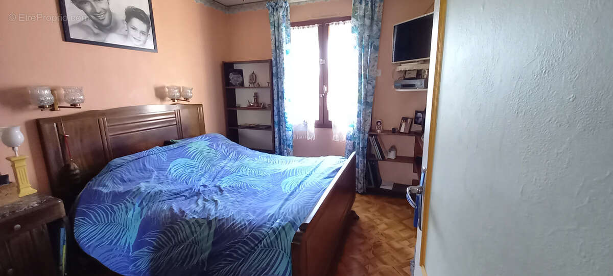 Maison à AMBARES-ET-LAGRAVE