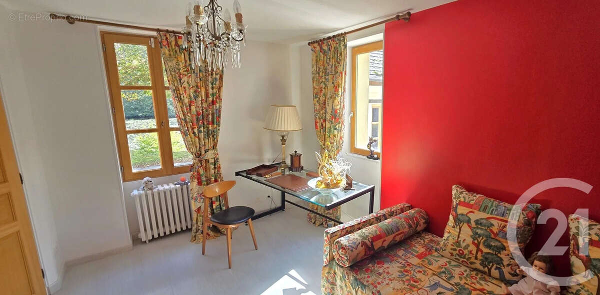 Maison à LE CREUSOT