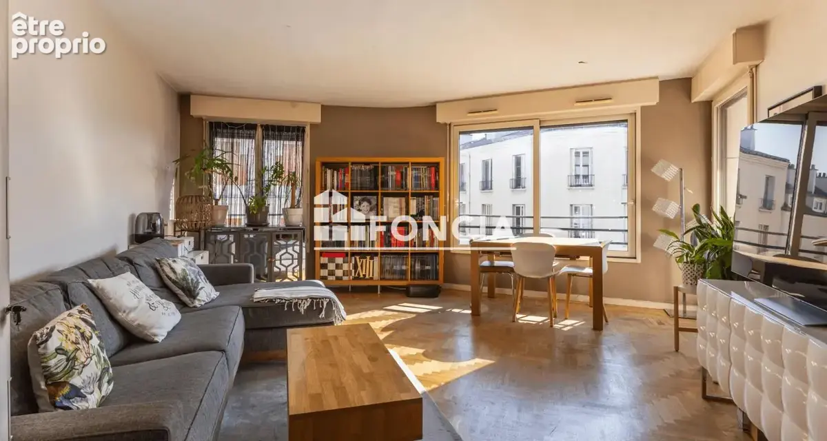 Appartement à LEVALLOIS-PERRET