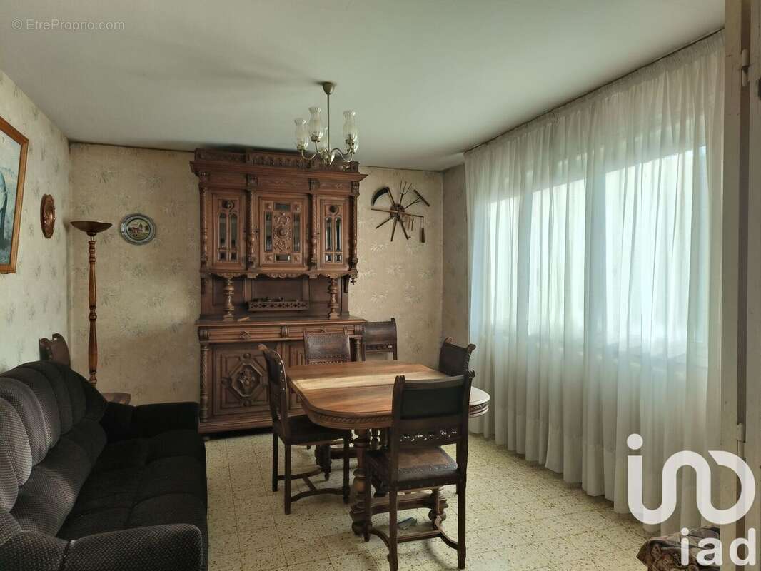 Maison 85 m² à Les Sieges  - photo 2