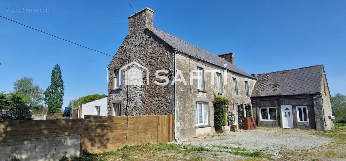 Photo 1 - Maison à SAINT-JACUT-DU-MENE