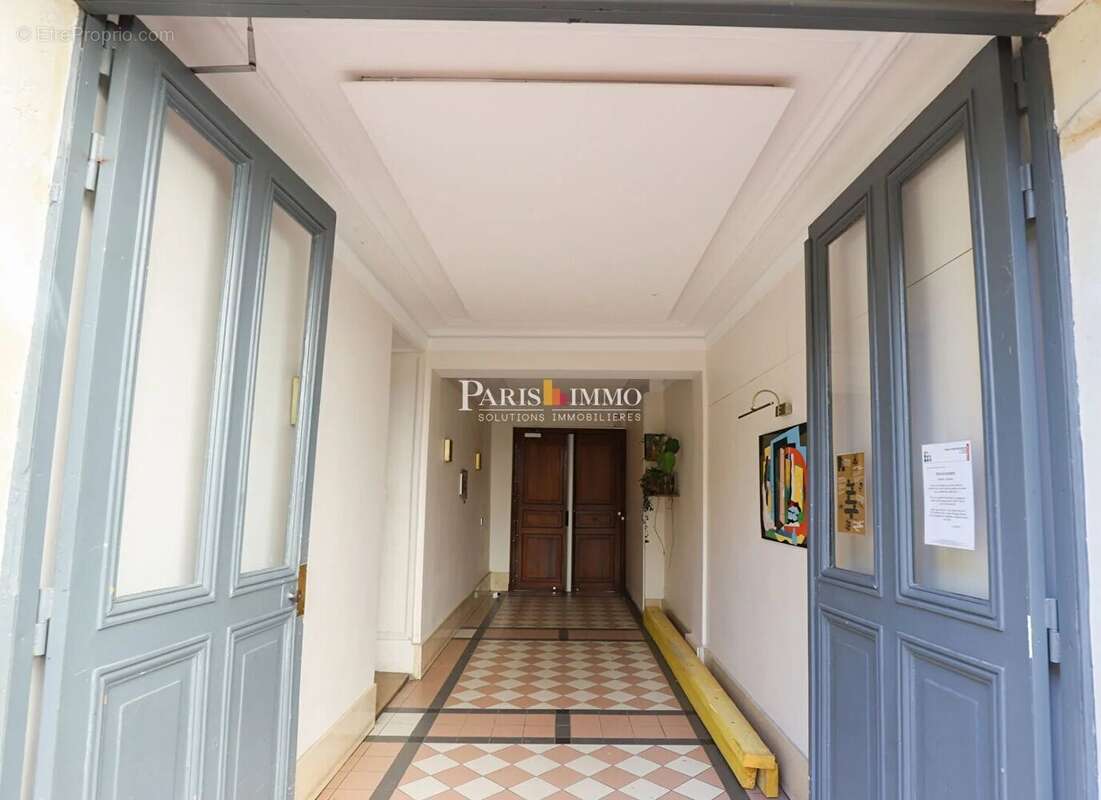 Appartement à PARIS-18E