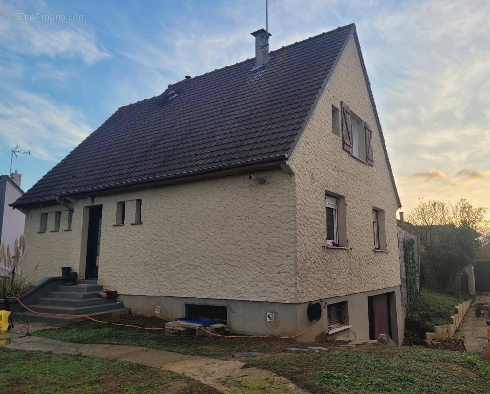 Maison à FRENOUVILLE