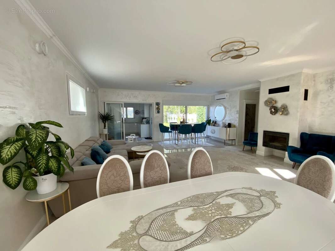 Maison à LE PLESSIS-TREVISE