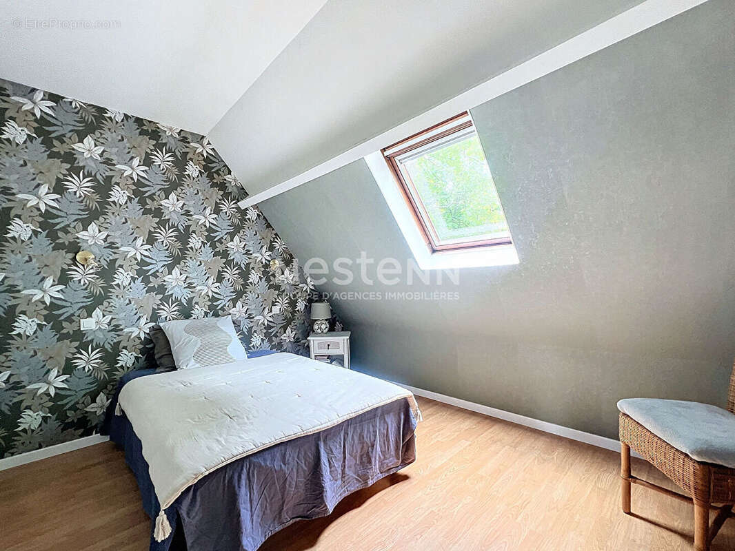 Maison Lamorlaye 7 pièce(s) 192 m2 , jardin 520 m² - photo 12