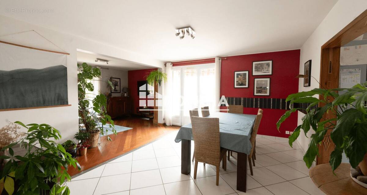 Appartement à TOURNON-SUR-RHONE
