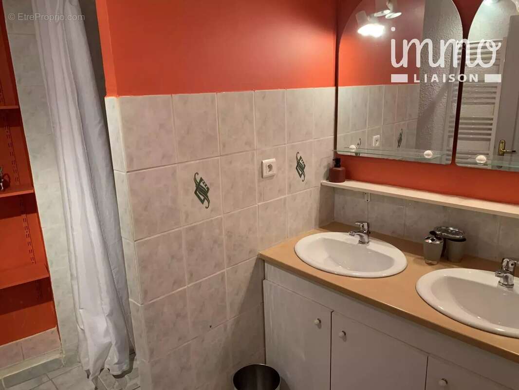 Appartement à AUBENAS