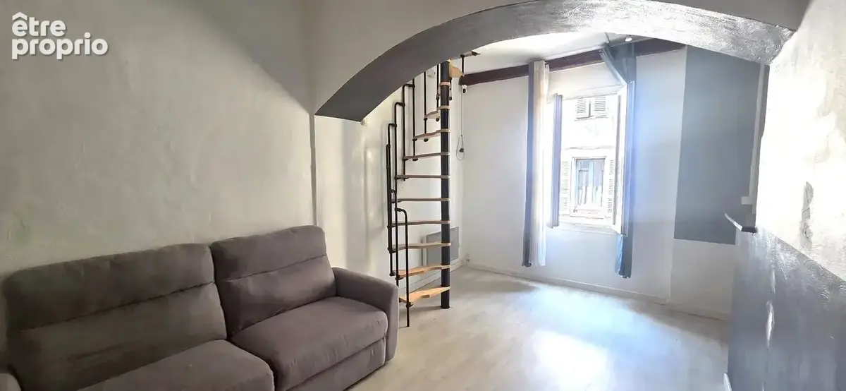 CUGES LES PINS-APPARTEMENT T2 DUPLEX-A VENDRE-1 CHAMBRE-1