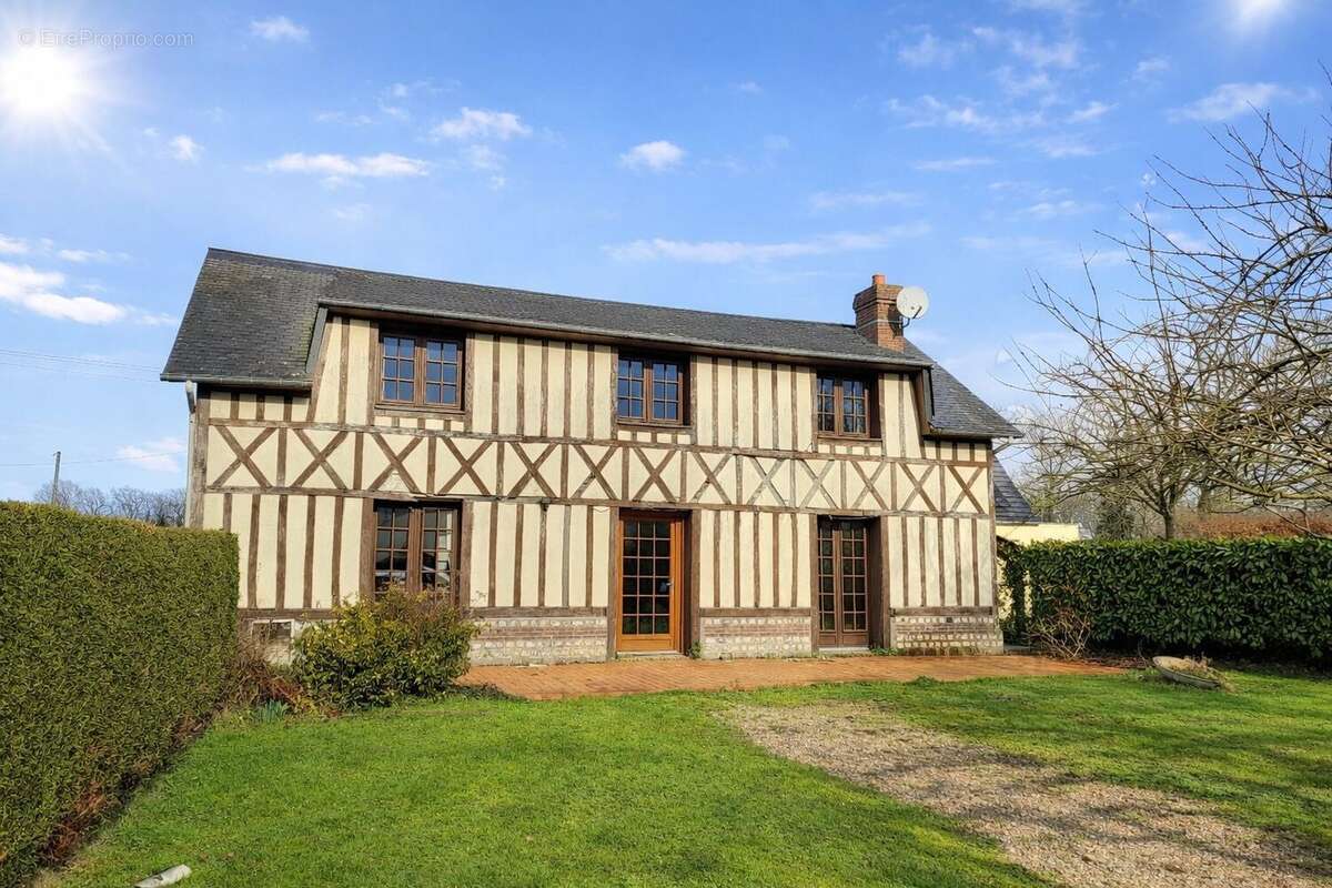 Maison à SASSETOT-LE-MAUCONDUIT