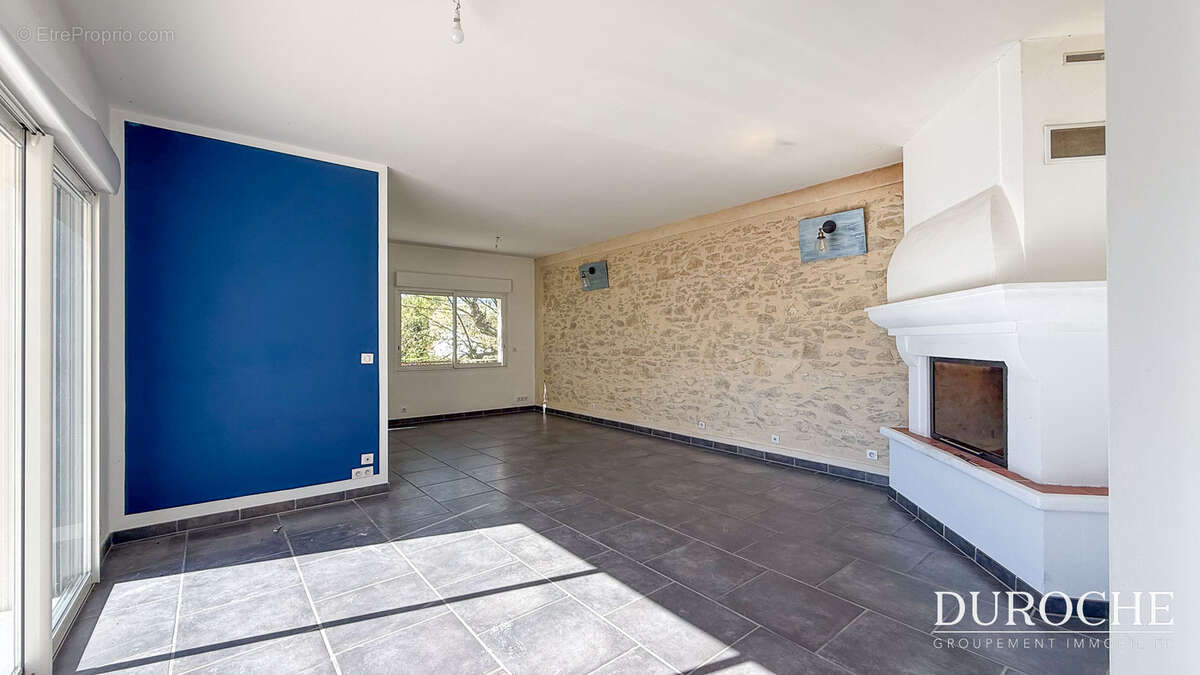 Maison à CADEROUSSE