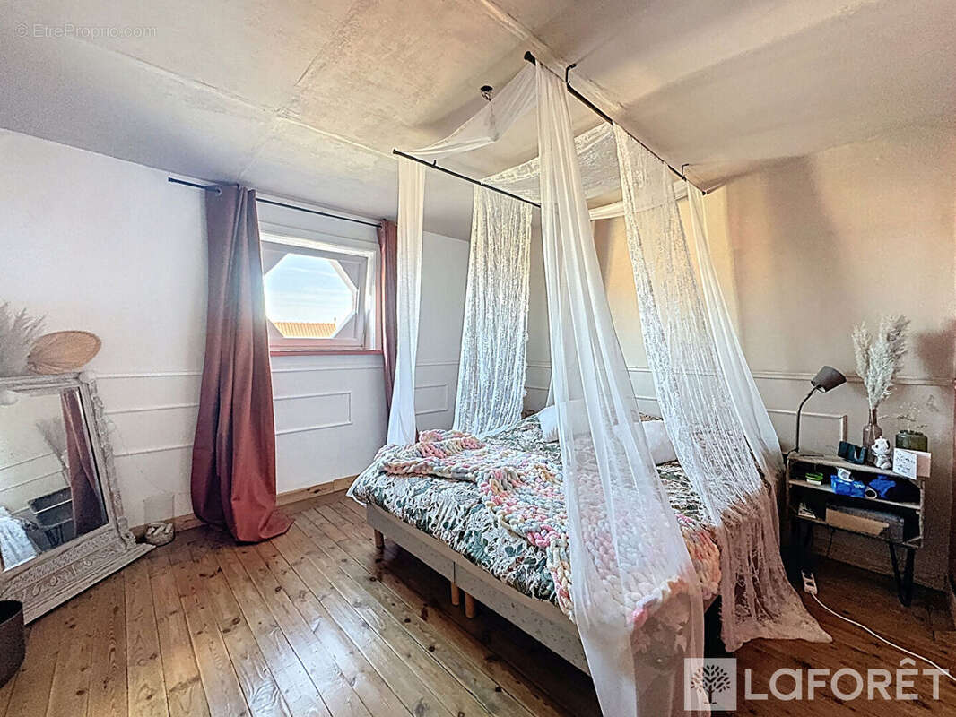 Maison à SAILLY-SUR-LA-LYS