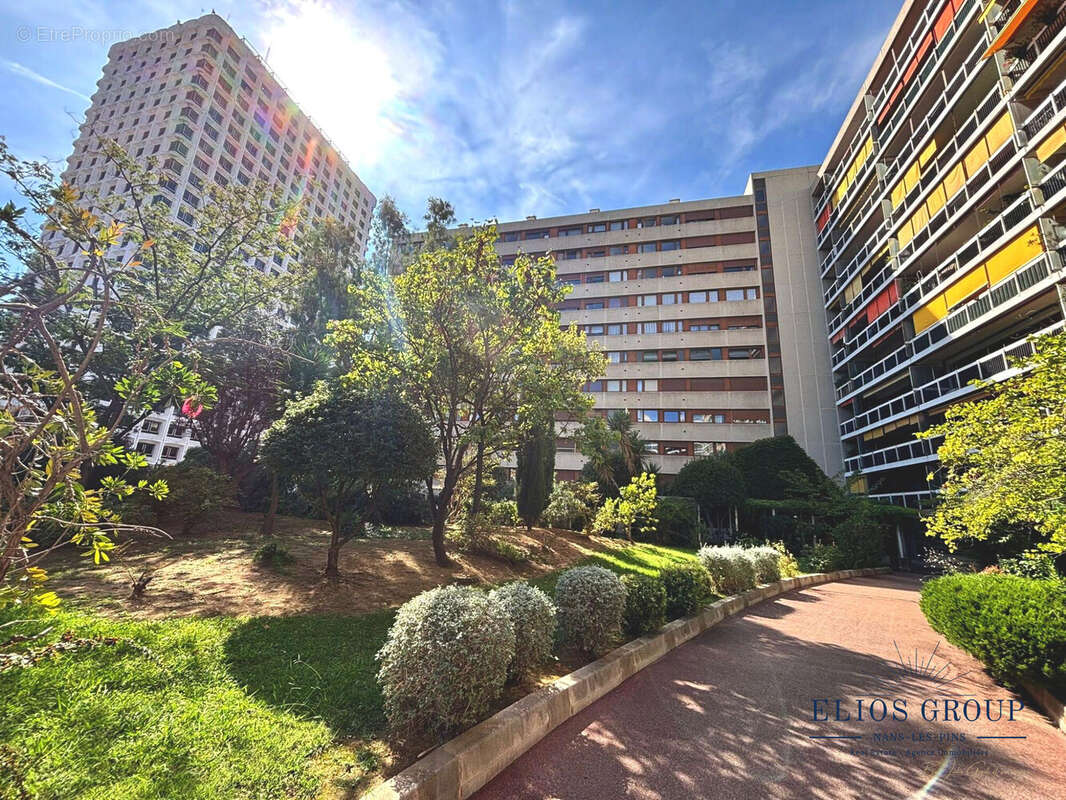 Appartement à MARSEILLE-6E