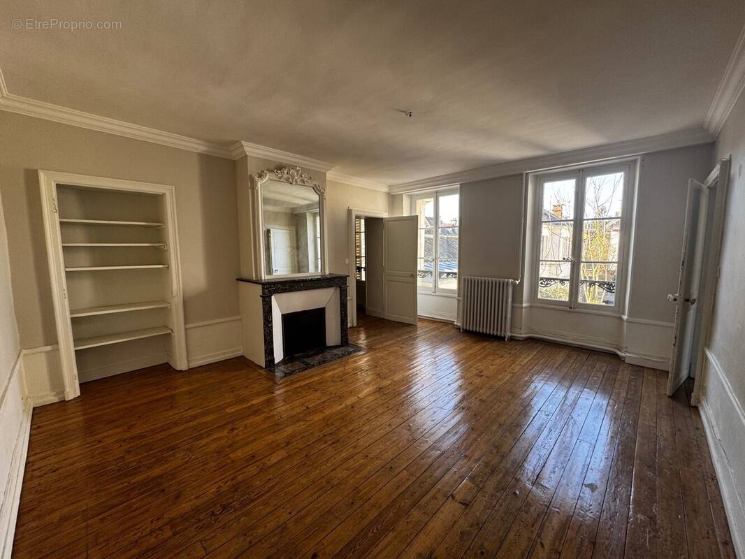 Appartement à FONTAINEBLEAU
