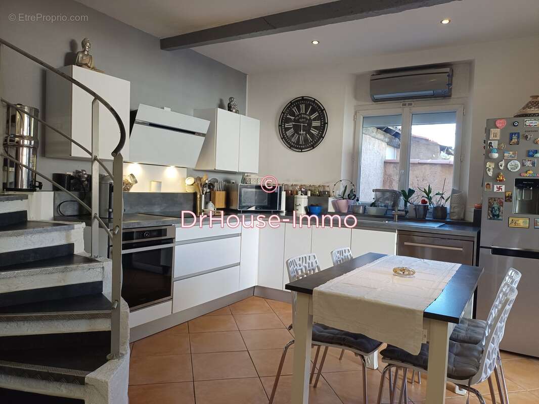 Appartement à LA CRAU